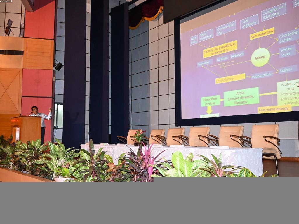 ផលប៉ះពាល់នៃព័ត៍មានថ្មីលើការអប់រំ